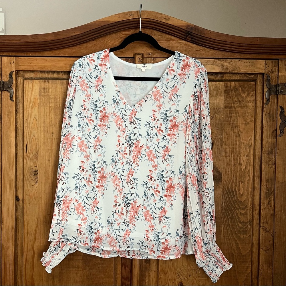 Flowy floral top, womens size large